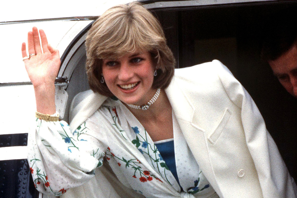 12 Times Princess Diana Turned Royal Dressing into an Art | About Her