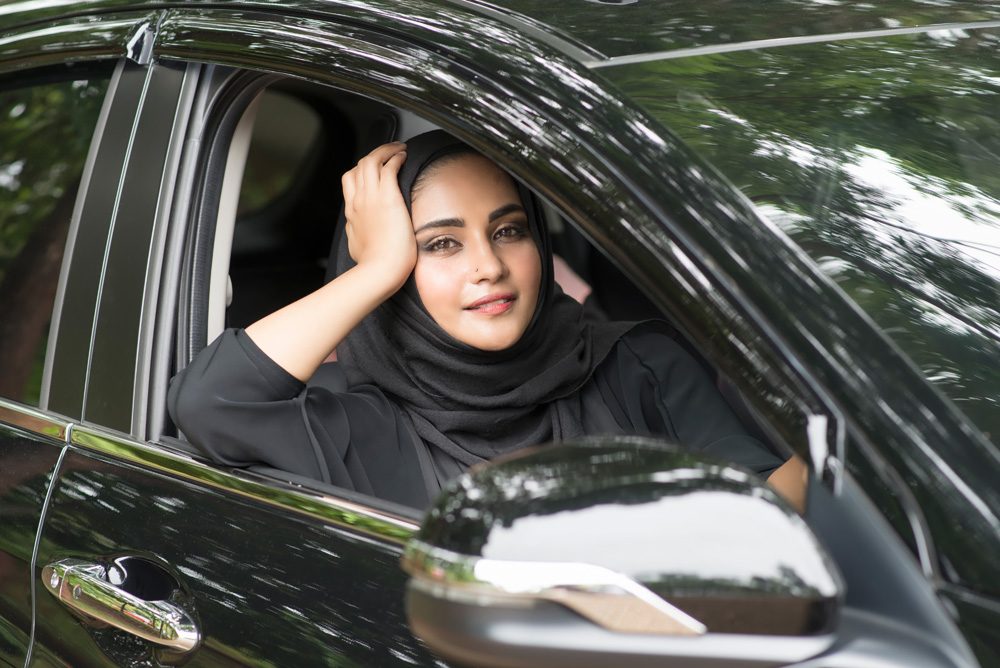 Saudi University Announces Plan To Establish First Driving School for Women...