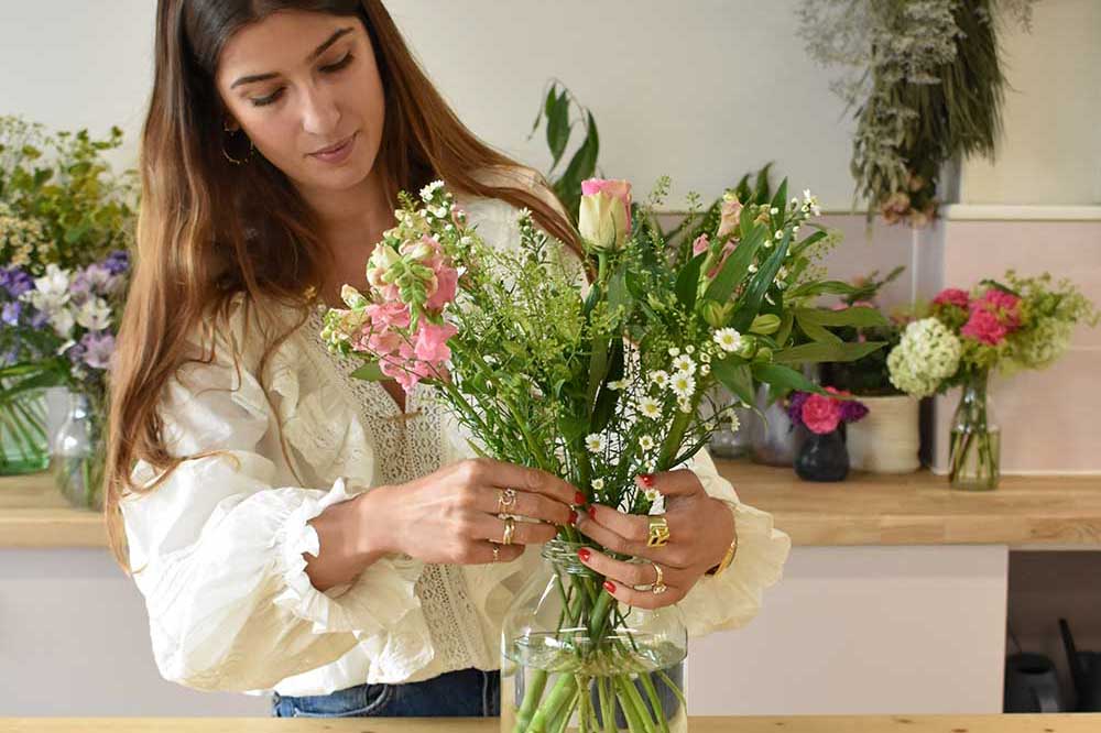 New Study Shows Flowers Are Good For Your WellbeingAbout Her
