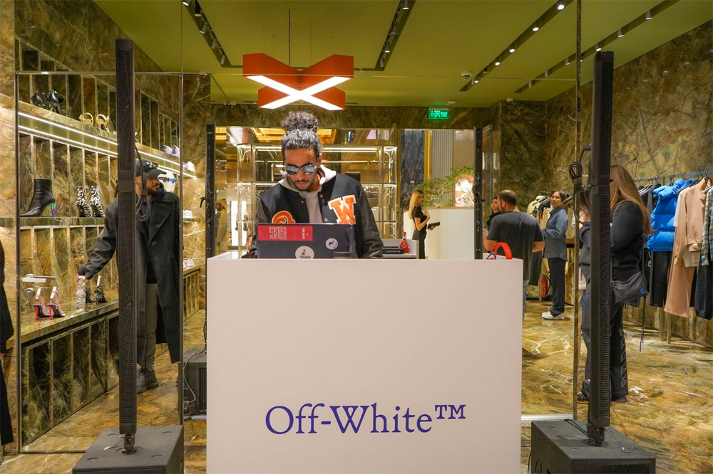 Off-White c/o Virgil Abloh™ Celebrates its debut in Kuwait | About Her