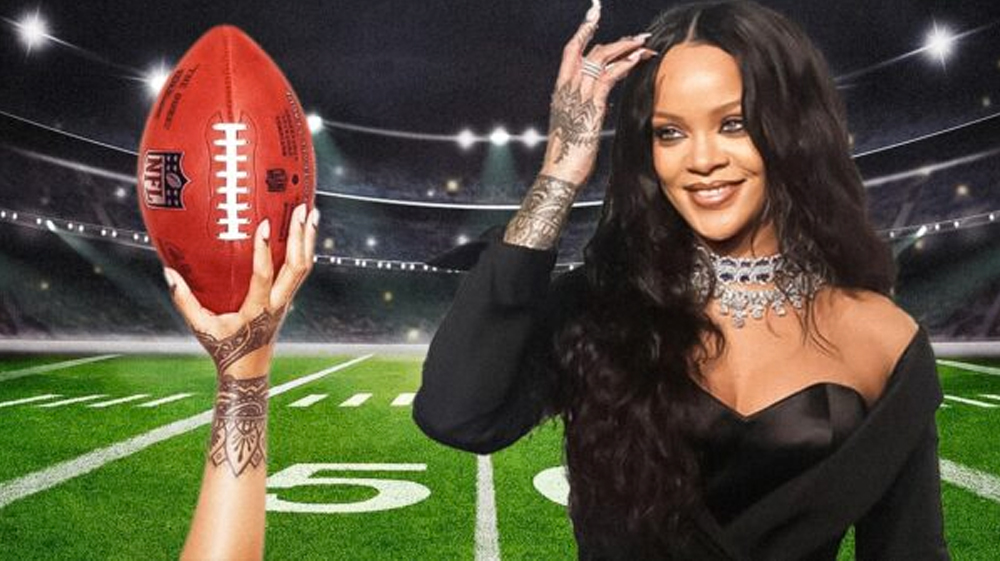 What We Know About Super Bowl's Rihanna Performance